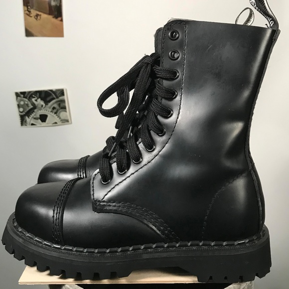 womens steel toe boots size 5